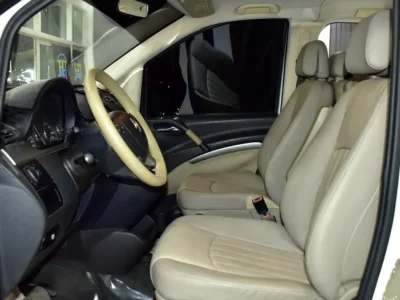 2015 Mercedes-Benz Viano Trend 6 Cylinders Petrol Engine White Beige Van GCC