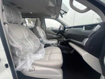 2024 Nissan XTerra SE 2.5L FWD SE 2.5L 4 Cylinder Engine FWD White Beige SUV