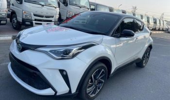 2019 Toyota C-HR Hybrid 1.8 Liter 4 Cylinders Engine White Grey SUV
