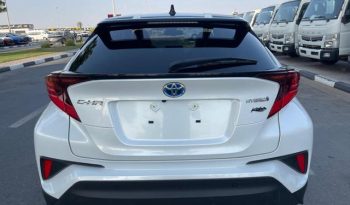 2019 Toyota C-HR Hybrid 1.8 Liter 4 Cylinders Engine White Grey SUV