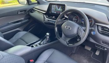 2019 Toyota C-HR Hybrid 1.8 Liter 4 Cylinders Engine White Grey SUV