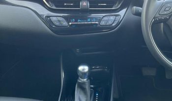 2019 Toyota C-HR Hybrid 1.8 Liter 4 Cylinders Engine White Grey SUV