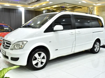 2015 Mercedes-Benz Viano Trend 6 Cylinders Petrol Engine White Beige Van GCC