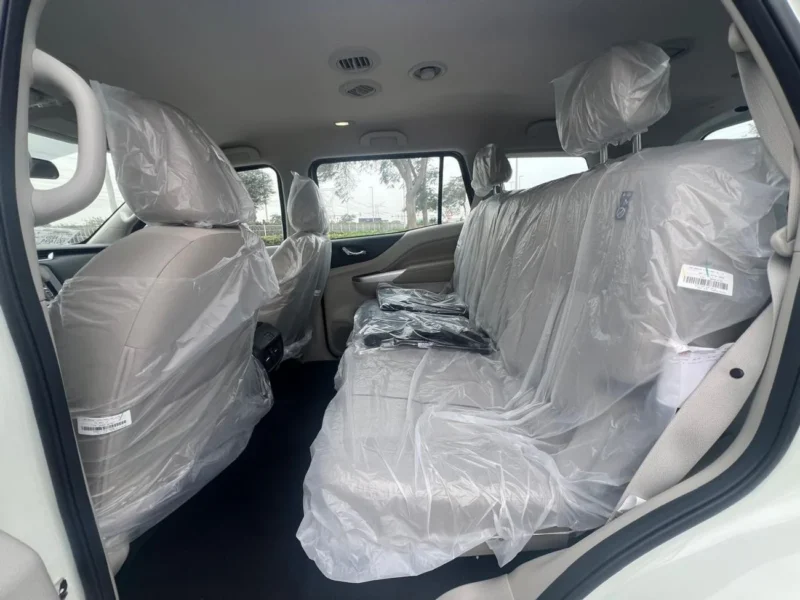 2024 Nissan XTerra SE 2.5L FWD SE 2.5L 4 Cylinder Engine FWD White Beige SUV