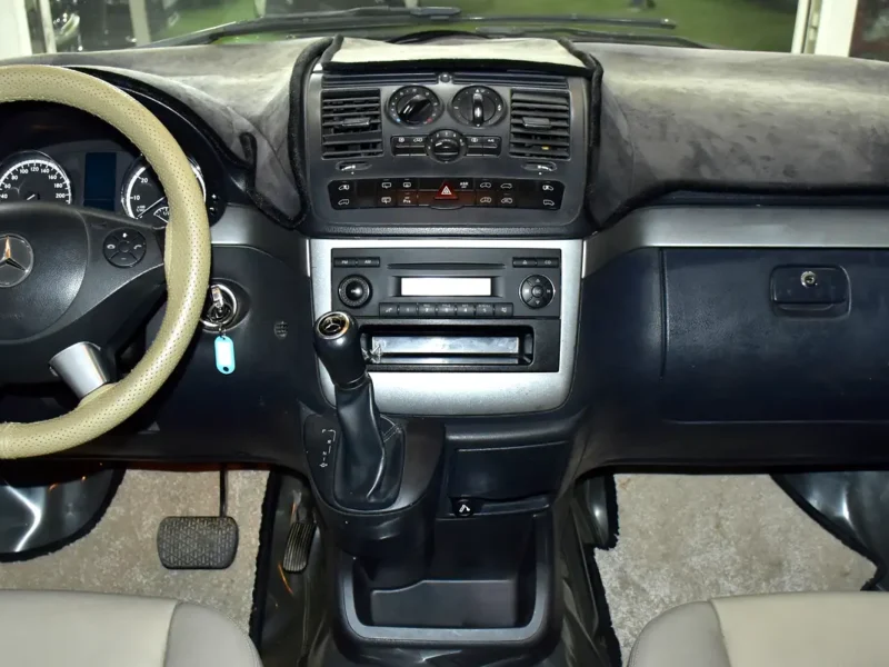 2015 Mercedes-Benz Viano Trend 6 Cylinders Petrol Engine White Beige Van GCC