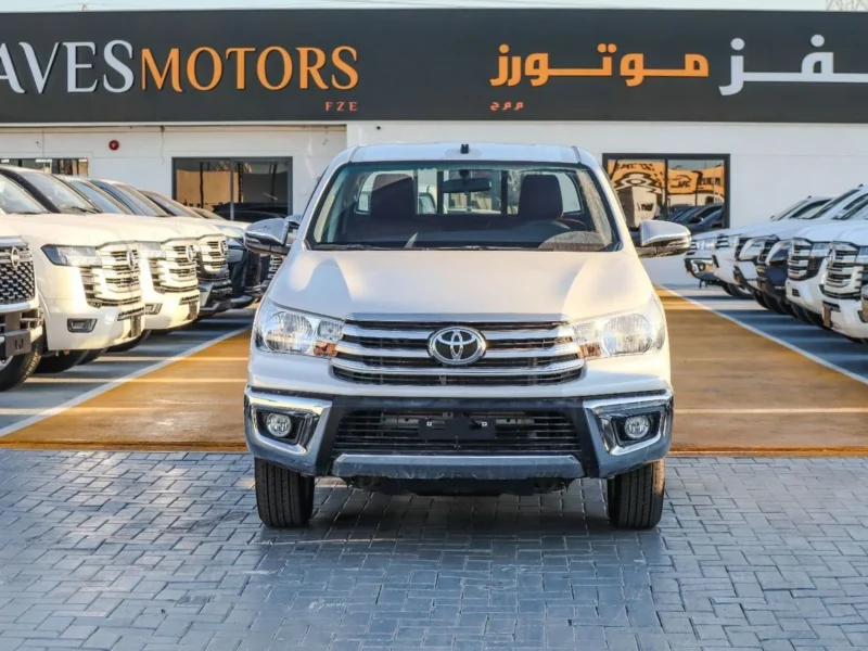 2025 Toyota Hilux GLX 2.7L Double Cab Utility RWD AT White Red GCC Specs