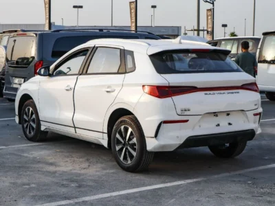 2025 BYD E2 Luxury Electric Car White Black Hatchback 405 km Range