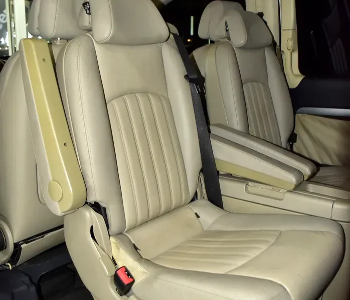 2015 Mercedes-Benz Viano Trend 6 Cylinders Petrol Engine White Beige Van GCC