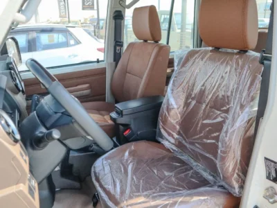 2025 Toyota Land Cruiser Pick Up Std 4.0L Double Cab Utility 4WD White Brown