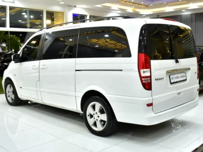 2015 Mercedes-Benz Viano Trend 6 Cylinders Petrol Engine White Beige Van GCC