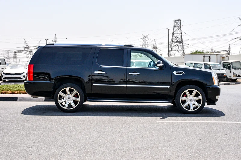 2011 Cadillac Escalade ESV 8 Cylinders Engine Black Sedan Super Clean Car