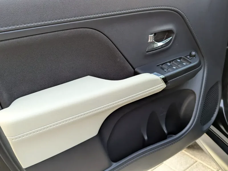 2022 Toyota Rush GX 4 Cylinders Petrol Engine Black SUV GCC Specs