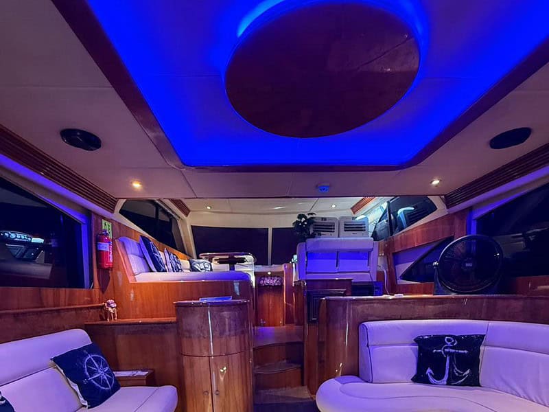 Yacht Charters Rental in Dubai UAE