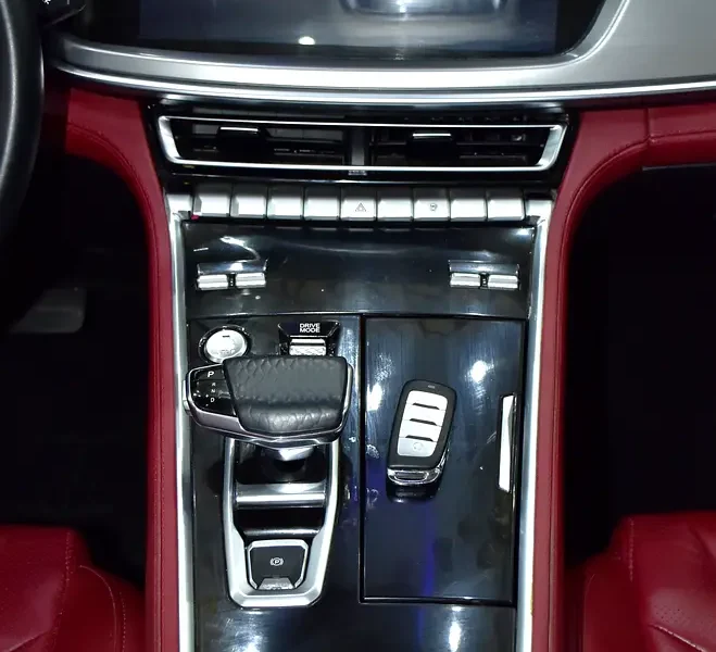 2020 Changan CS85 Premium 4 Cylinders Engine Petrol Silver Red SUV