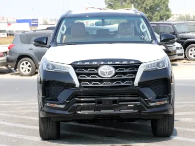 2025 Toyota Fortuner SR5 2.7L 4 Cylinders Engine Petrol Black Beige GCC Specs