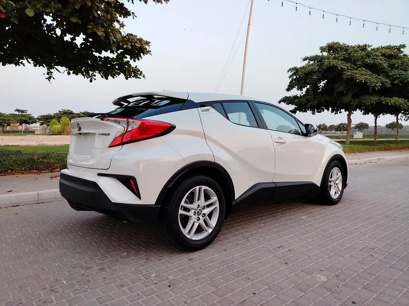 2021 Toyota C-HR VX Hybrid 4 Cylinders Engine White Grey Hatchback GCC