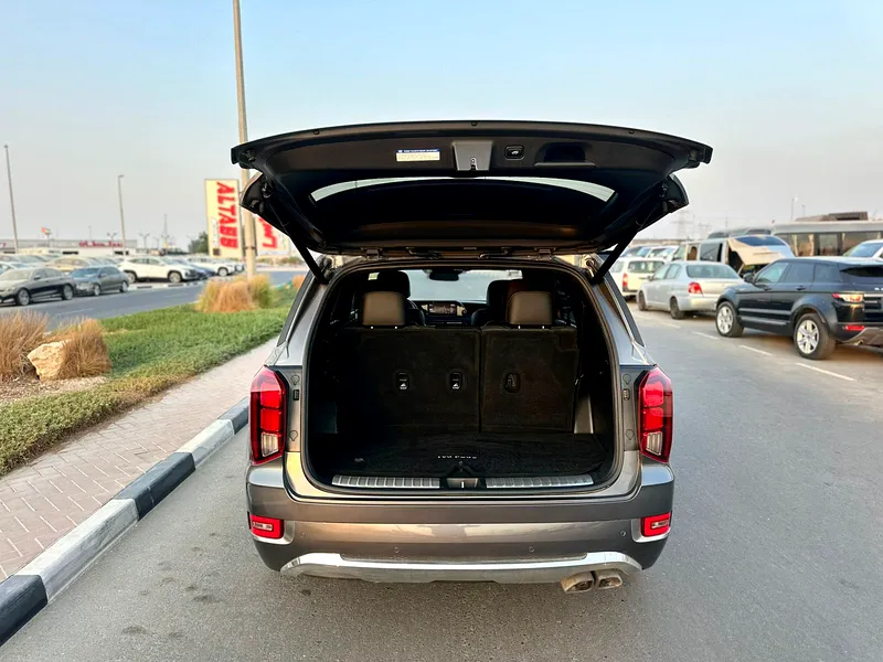 2021 Hyundai Palisade Calligraphy 6 Cylinders Engine Petrol Grey Black SUV