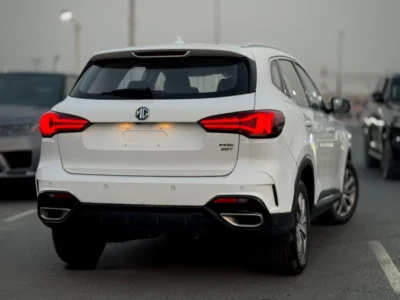 2024 MG HS 20T 1.5 litre 4 Cylinder Engine Petrol Manual White Black