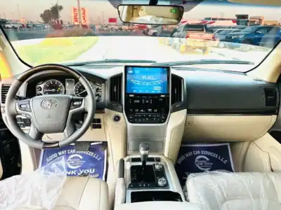 2019 Toyota Land Cruiser GXR 4.0L 6 Cylinders Engine Black Beige SUV GCC