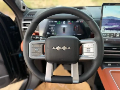 2025 BYD Leopard Titanium 7 4WD ULTRA 1.5L PLUG-IN HYBRID Black Orange