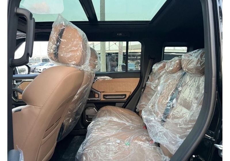 2024 Jetour T2 Std 2.0 litre 4 Cylinders Engine Automatic Black Tan SUV