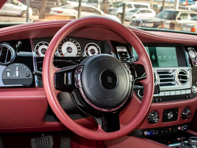 2015 Rolls-Royce Wraith Standard Smooth and powerful V12 White Red Coupe