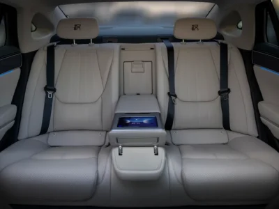 2025 BYD HAN PHEV 4 Cylinders Engine Silver White Sedan FWD