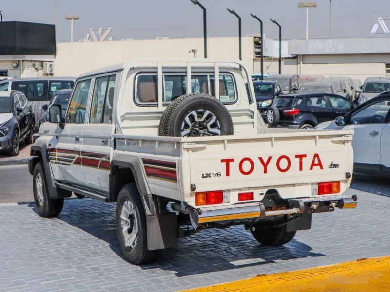 2025 Toyota Land Cruiser Pick Up Std 4.0L Double Cab Utility 4WD White Brown