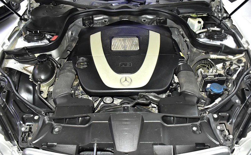 2010 Mercedes-Benz E-Class E 300 6 Cylinders Engine Silver Black Sedan