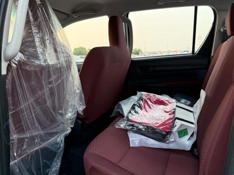 2025 Toyota Hilux GL 2 2.4L 4 Cylinders Engine AWD White Red GCC Specs