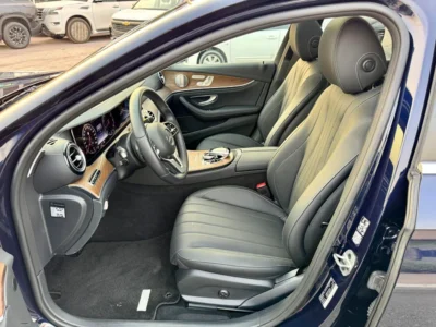 2020 Mercedes-Benz E-Class E450 4Matic 6 Cylinder Engine Blue Black Sedan