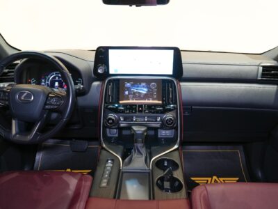 2023 Lexus Lx 600 Signature 3.5L twin-turbo V6 Engine Grey Red SUV