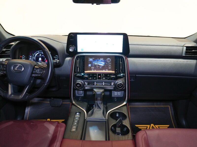 2023 Lexus Lx 600 Signature 3.5L twin-turbo V6 Engine Grey Red SUV