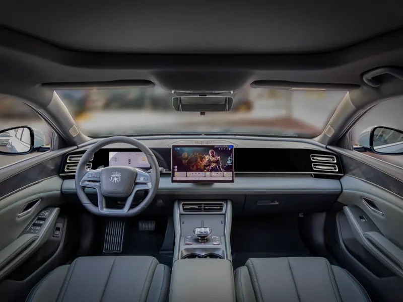 2025 BYD Qin L DM-i Hybrid 4 Cylinders Green Black Sedan FWD