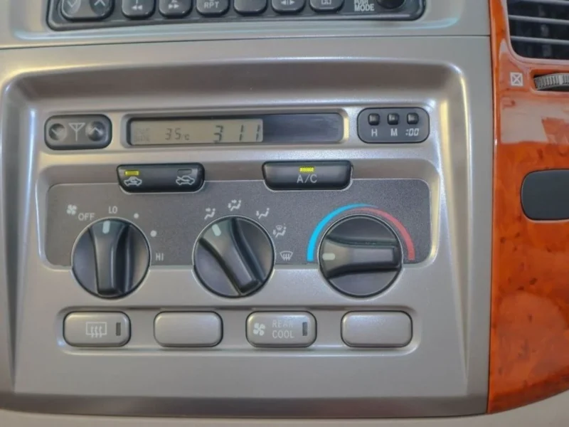 2005 TOYOTA LAND CRUISER GXR 2005 4.5L MANUAL Transmission Gold Beige SUV