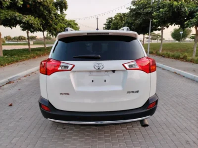 2015 Toyota Rav 4 Exclusive 4 Cylinders Petrol Engine White Black SUV