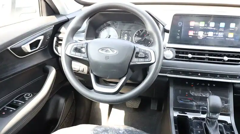 2025 Chery Tiggo 4 Other 3 Cylinders Engine Petrol Silver Black SUV GCC Specs