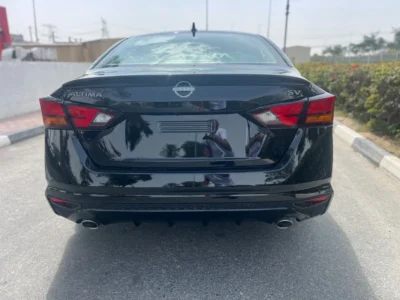 2025 Nissan Altima 2.5L SV 4 Cylinder Petrol Engine Black Beige Sedan GCC