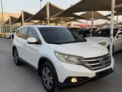 2015 Honda CR-V EX 2.4L Full Option in Excellent Condition White Black