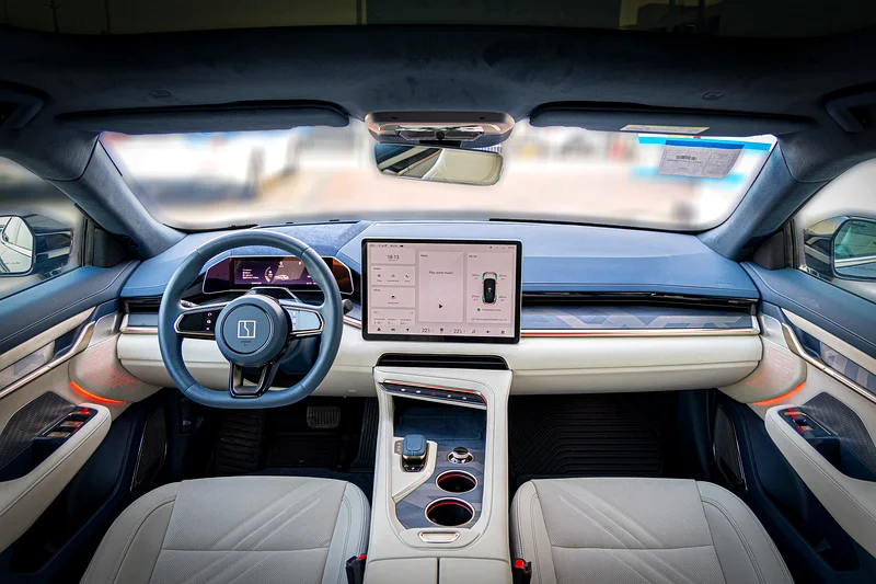 2024 Zeekr 001 Other White Black Sedan Electric Car 550 - 650 KM GCC Specs