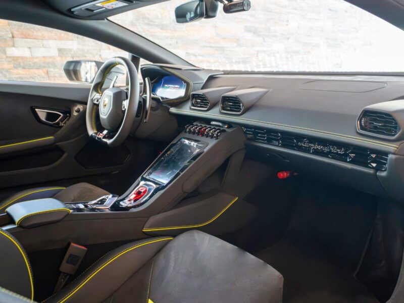 2023 Lamborghini Huracán Sterrato 10 Cylinder Engine Petrol White Black Coupe