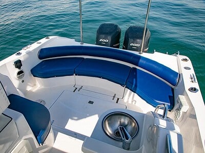 For Rental Yacht Charter in Dubai