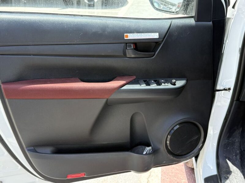 Toyota Hilux 2.4L 4 Cylinder Diesel MT DC 2WD 2025 White Red Pick Up Truck