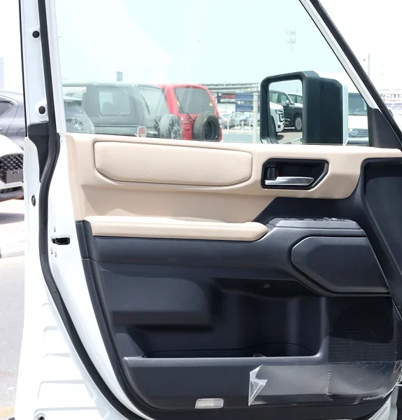 2024 Toyota Prado Other 4 Cylinders Engine White Beige SUV GCC Specs