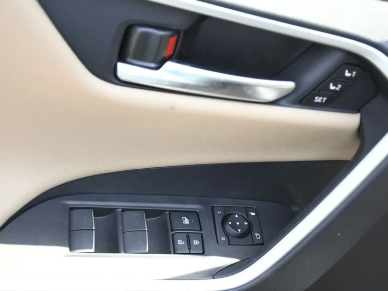 2025 Toyota RAV 4 2.5L Hybrid Mid Option 4 Cylinders Engine Black Beige Crossover GCC Specs