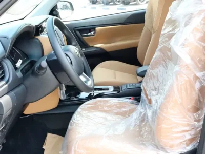 2025 Toyota Fortuner SR5 2.7L 4 Cylinders Engine Petrol Black Beige GCC Specs