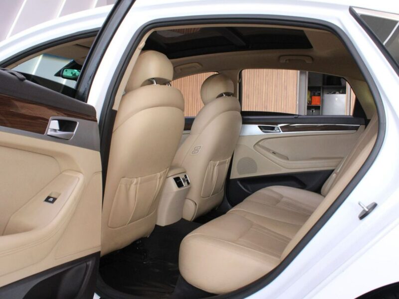2016 Hyundai Genesis Platinum 3.8L V6 Cylinder Engine White Tan Sedan GCC Specs