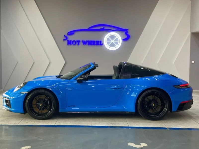 2024 Porsche 911 Targa 4GTS 3.0L 6 Cylinders Engine Blue Black Convertible