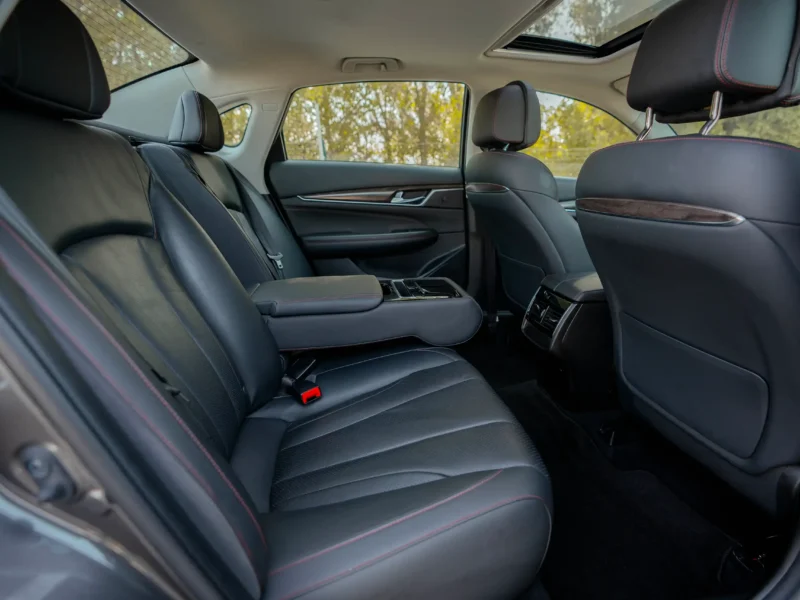 2022 GAC GA8 GL 2.0L 4 Cylinders Engine Grey Black GCC Specs