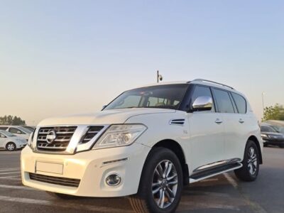 2012 Nissan Patrol LE 5.6 litres V8 Engine Petrol White Beige SUV